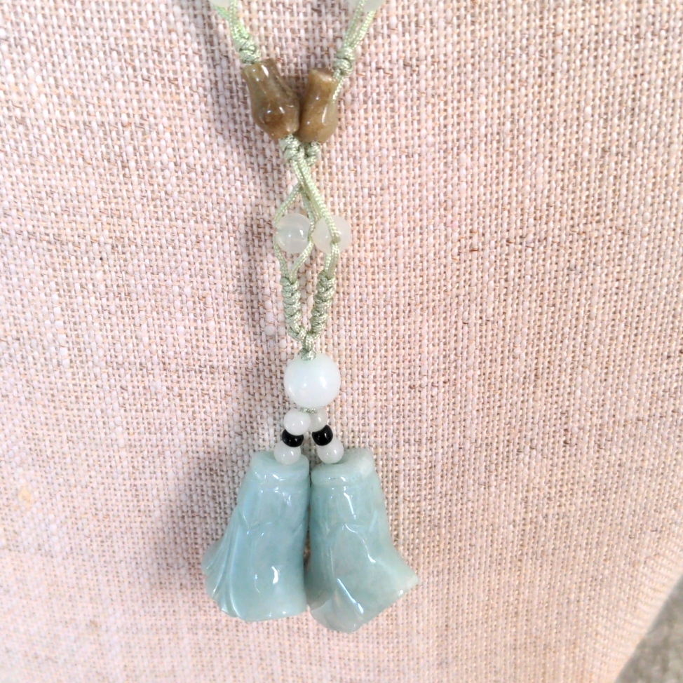 Burmese Jade Necklace Hand Carved New Adjustable 18 To 28 Genuine Box 50$
